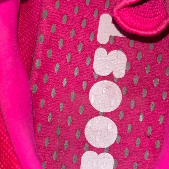 Adidas Adult Vibrant Pink Sneakers sz 8 - Picture 6 of 8